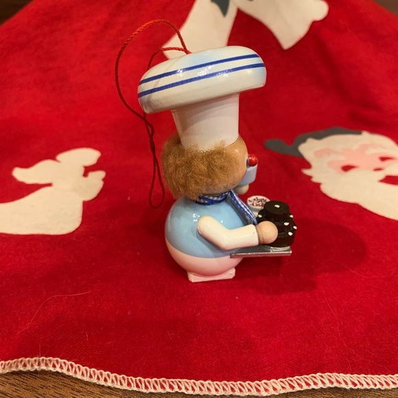 Mr. Baker ornament - Picture 4 of 5